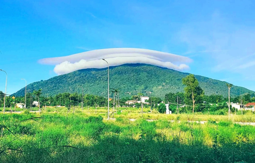 Cắm trại núi Chứa Chan Đồng Nai