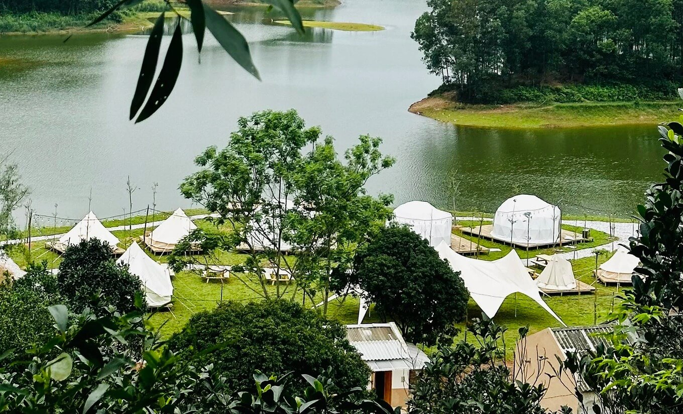 Lưu ý khi cắm trại mùa cao điểm